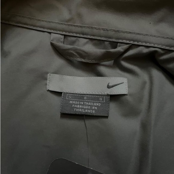 Nike Sweater - Picture 3 of 5